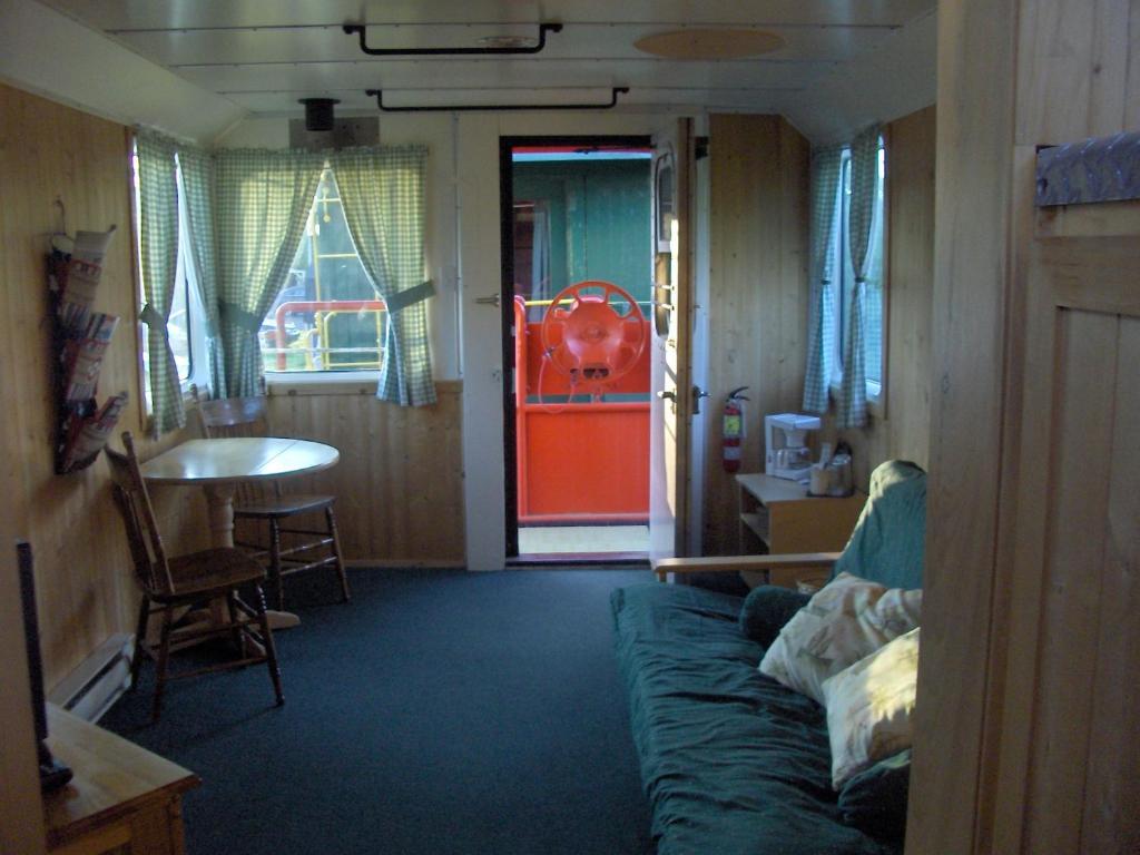 Inn Train Station 3*